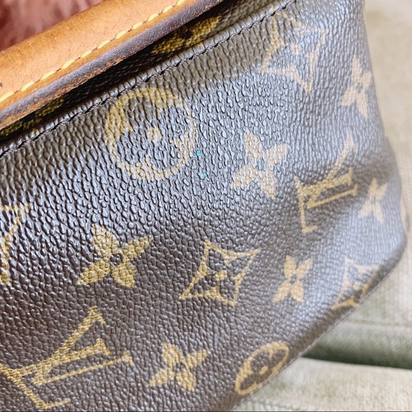 Louis Vuitton Looping Shoulder Bag - Picture 6 of 14